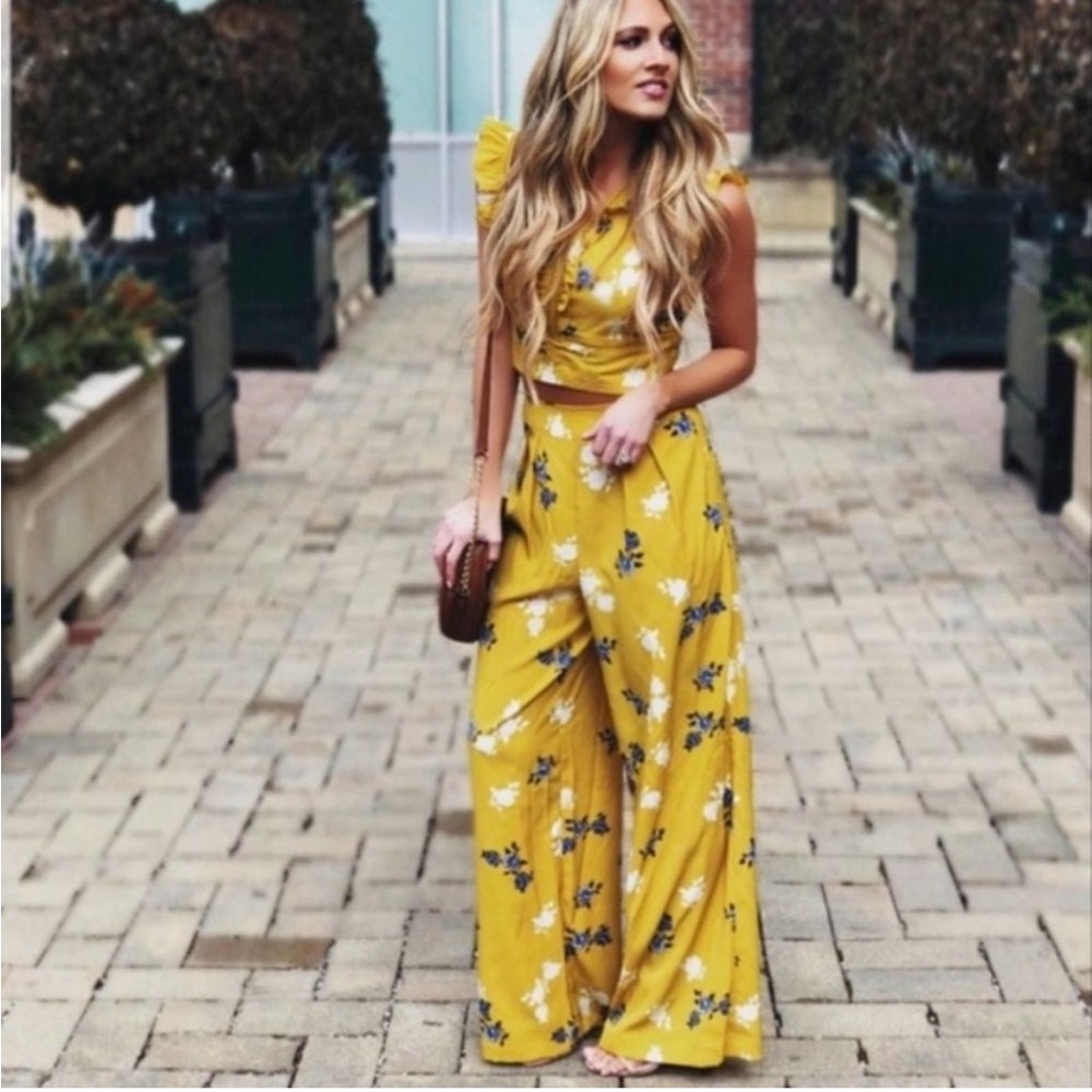 Xhilaration Yellow Floral Two Piece Pant Set Size XL